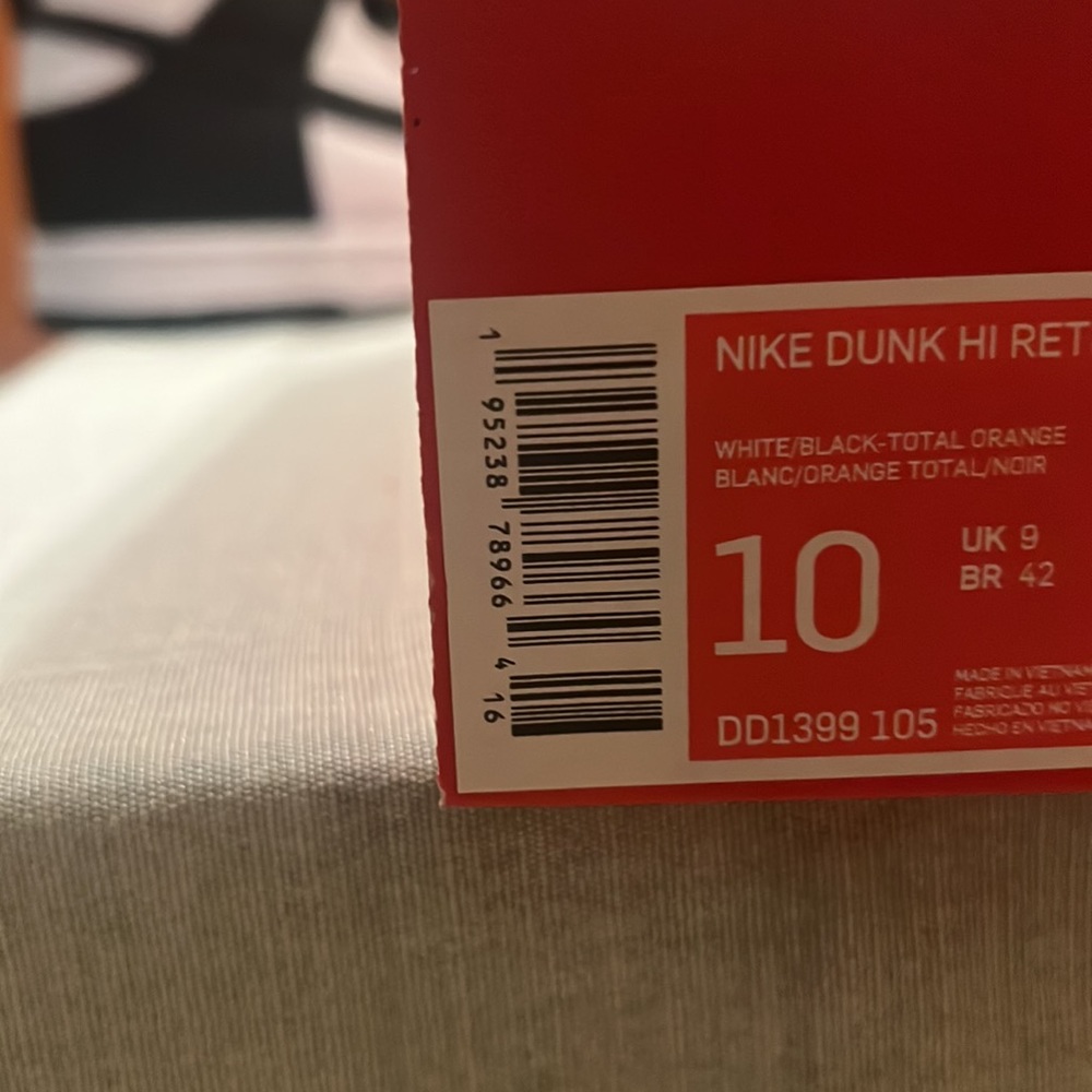 New in Box Nike HI Retro (pandas) - Picture 6 of 6